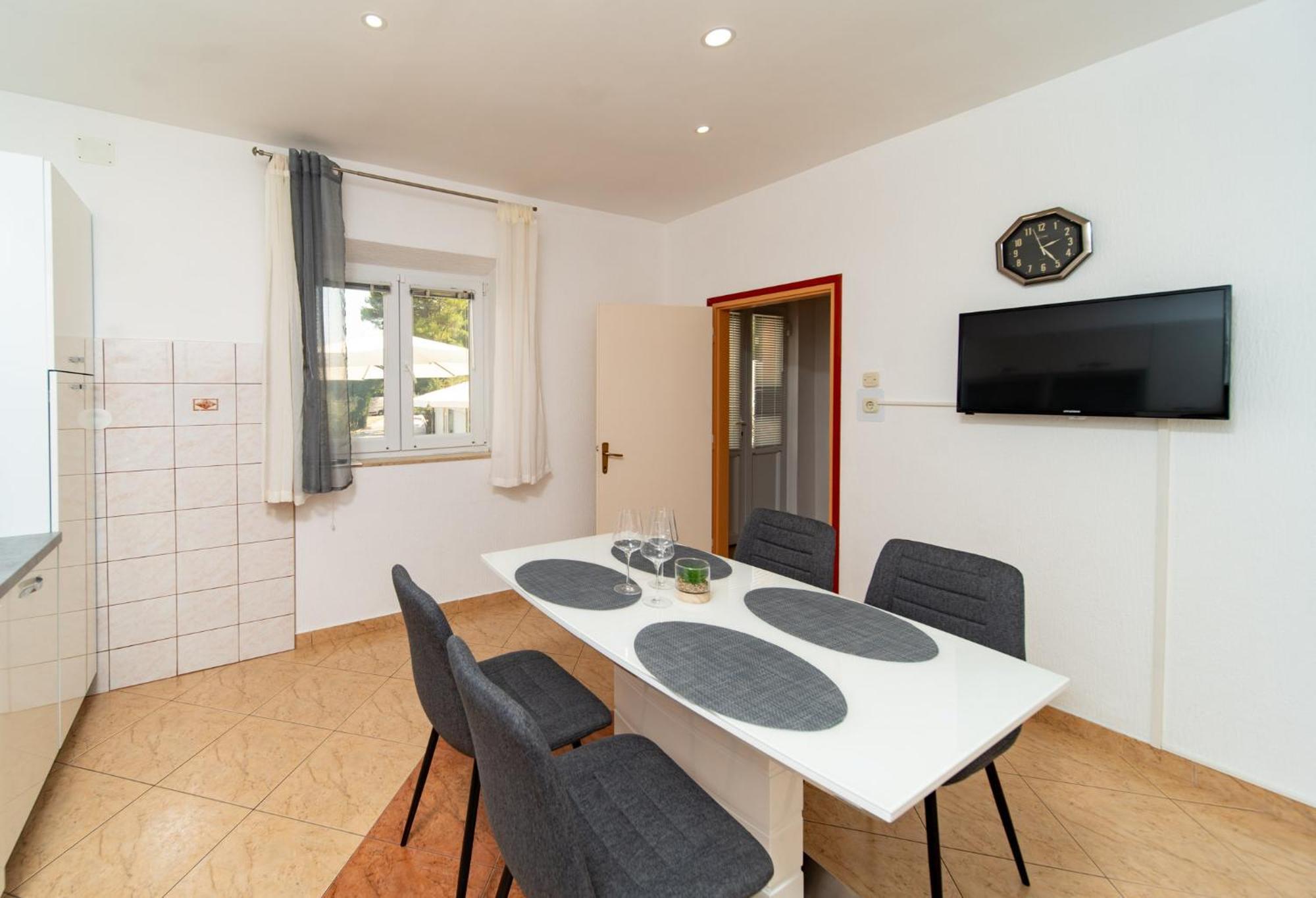 Lores Apartma *