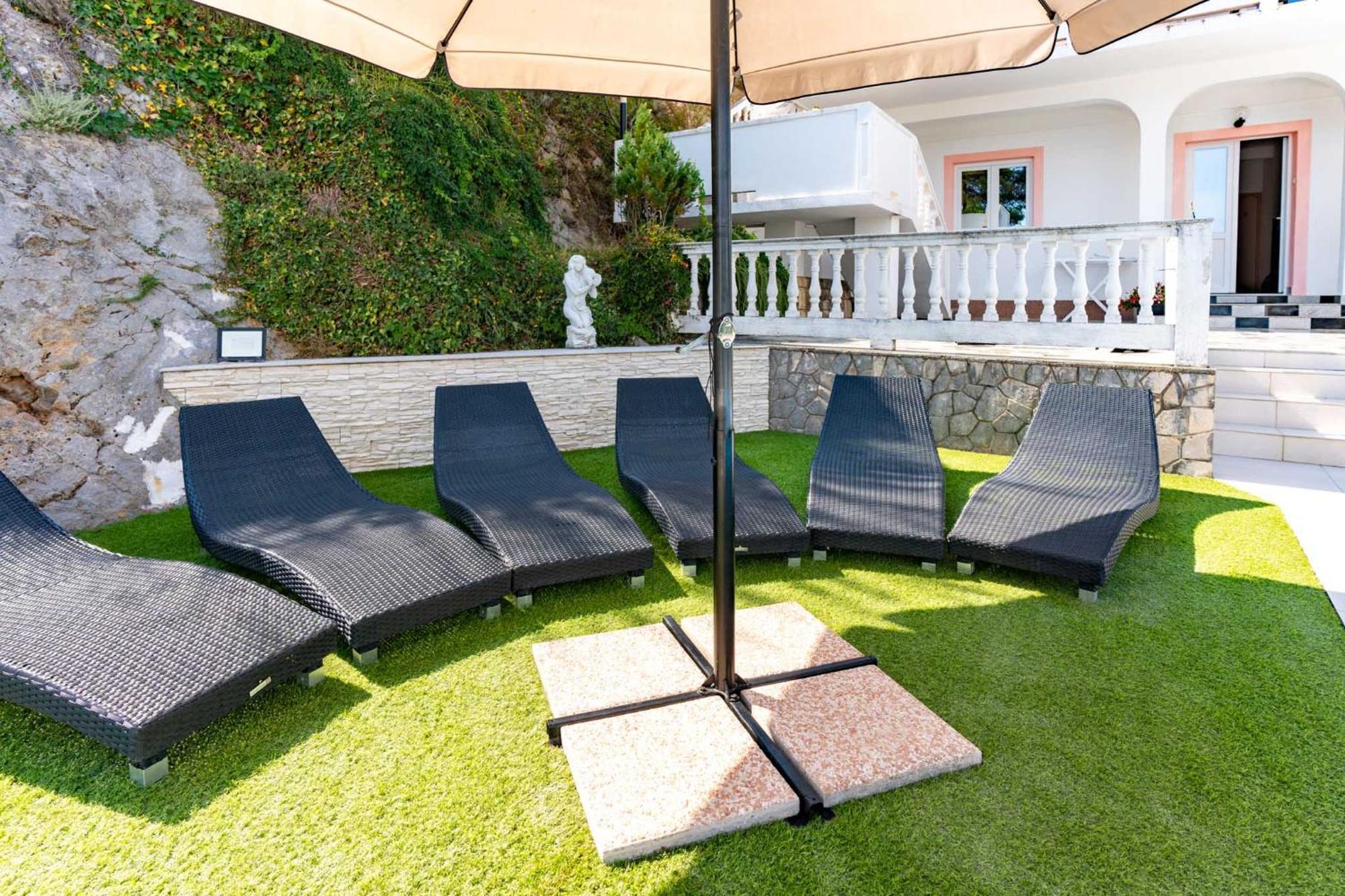 Lores Apartma